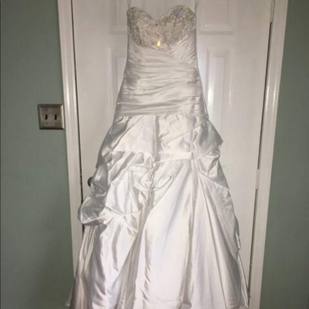 Private Label by G wedding dress